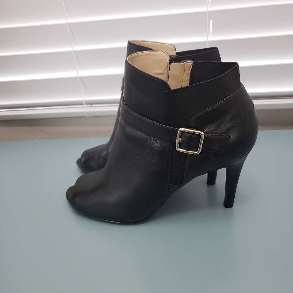 Marc Fisher black leather peep toe ankle bootie